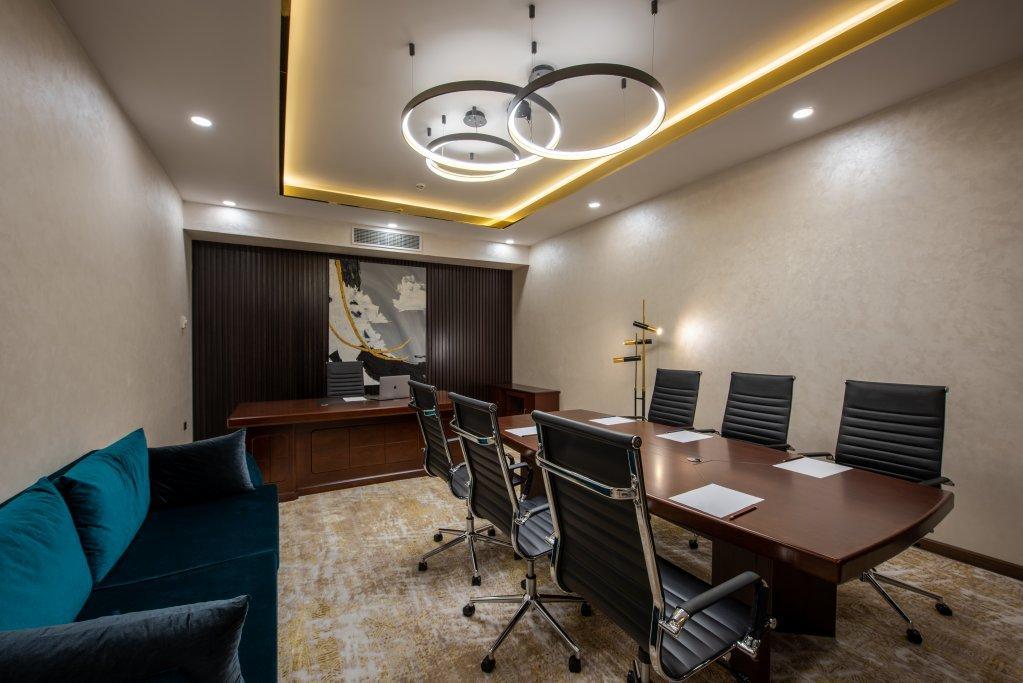 Wyndham Garden Tashkent Hotel Eksteriør billede