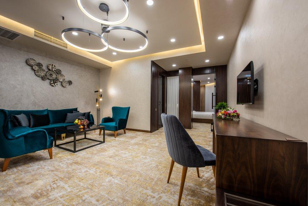 Wyndham Garden Tashkent Hotel Eksteriør billede