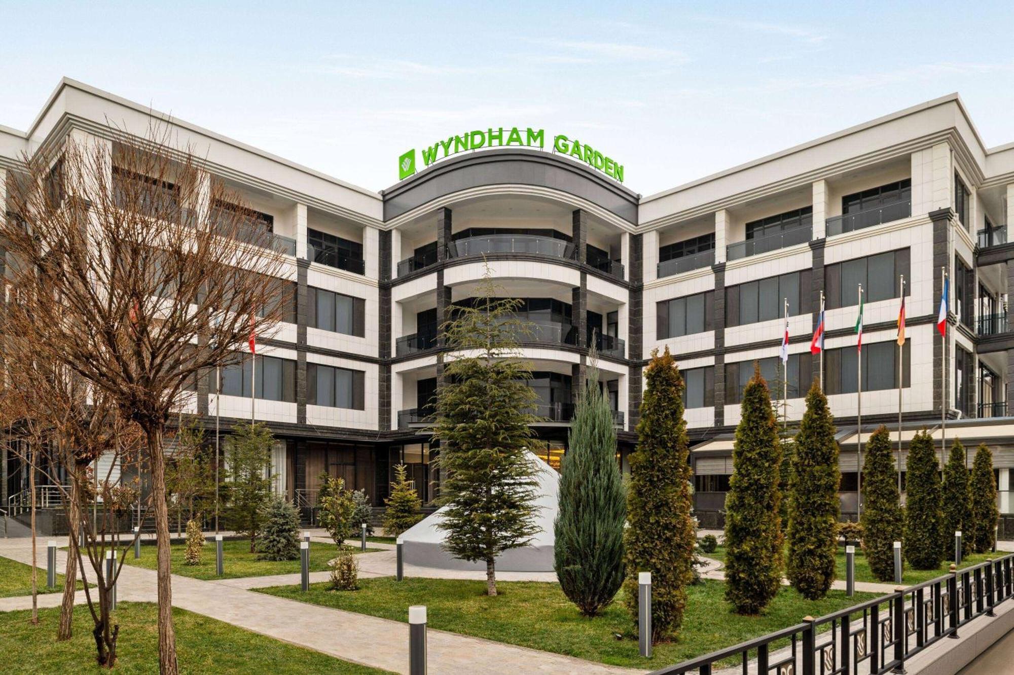 Wyndham Garden Tashkent Hotel Eksteriør billede
