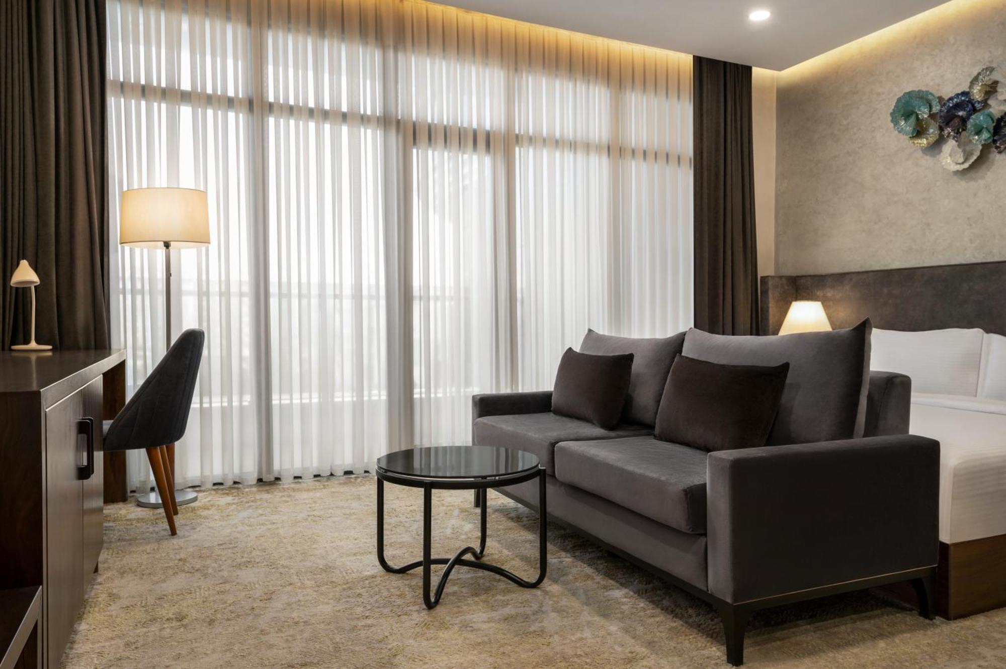 Wyndham Garden Tashkent Hotel Eksteriør billede